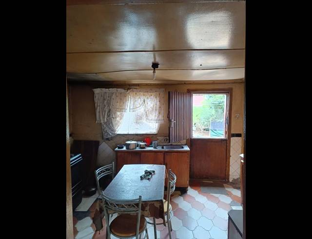 5 BEDROOM HOUSE FOR SALE IN DUDUZA
